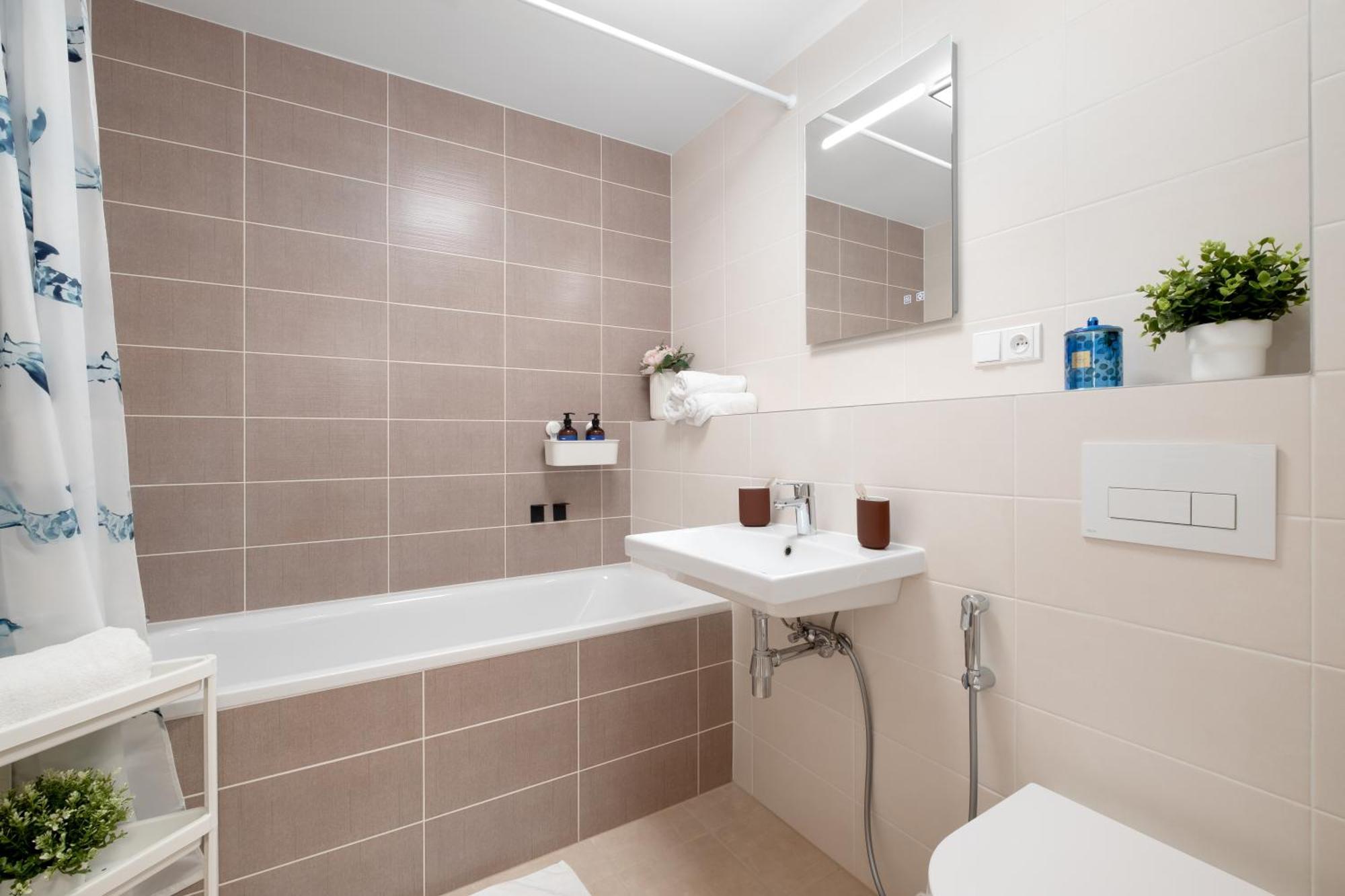 Three Bedroom Aparment With Terrace By Days Apartment *