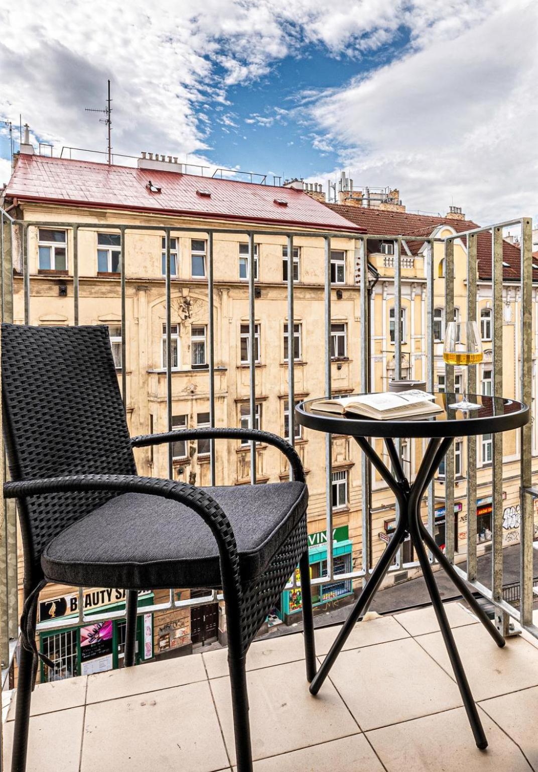 Three Bedroom Aparment With Terrace By Days Apartmán