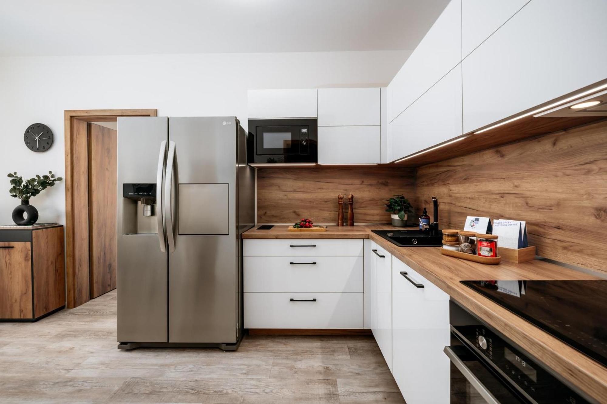 Three Bedroom Aparment With Terrace By Days * Prague